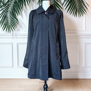 Nautica Black Raincoat Jacket Women’s Small Lightweight Hidden Button Lined Coat